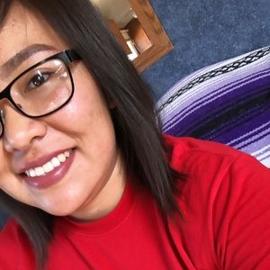 Meet your Posher, Ralphelia